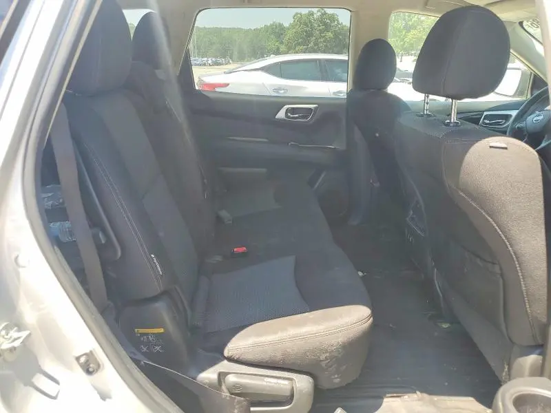2019 NISSAN PATHFINDER SV  