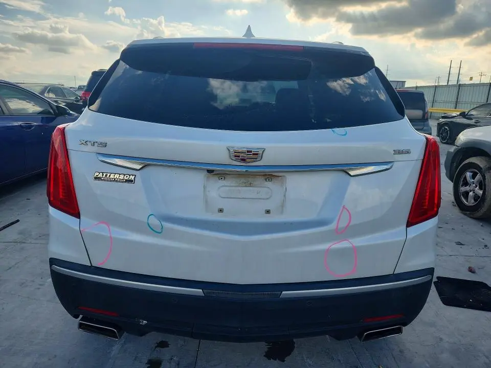 2018 CADILLAC XT5   