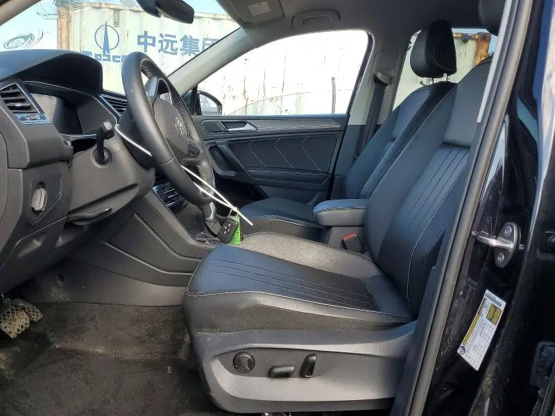 2023 VOLKSWAGEN TIGUAN SE  
