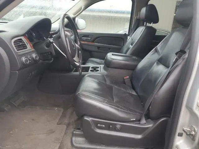 2011 GMC YUKON XL K1500 SLT  