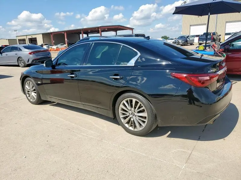 2018 INFINITI Q50 LUXE  