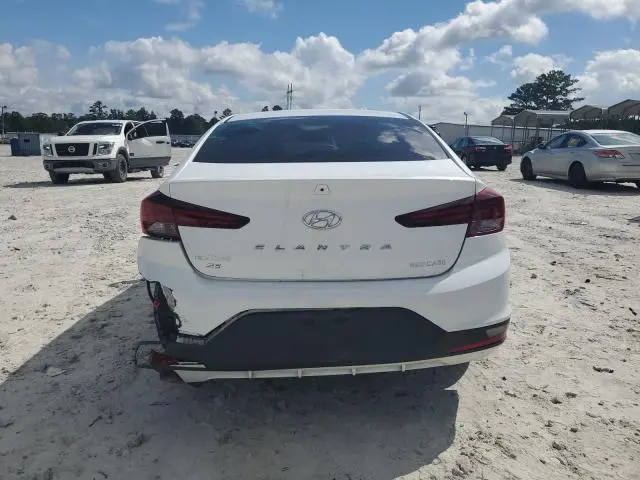 2020 HYUNDAI ELANTRA SE  