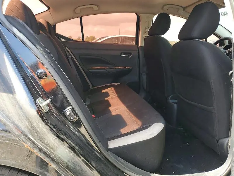 2020 NISSAN VERSA SV  
