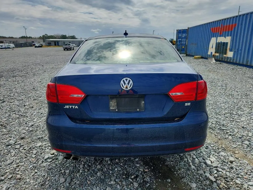 2014 VOLKSWAGEN JETTA SE  