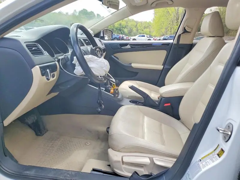 2016 VOLKSWAGEN JETTA SEL  
