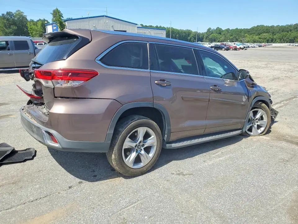 2017 TOYOTA HIGHLANDER LIMITED  