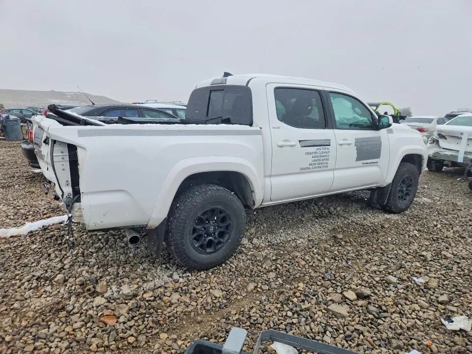 2019 TOYOTA TACOMA SR5 V6  
