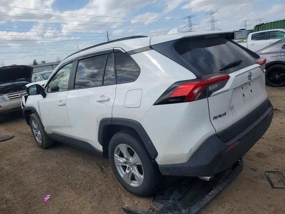 2019 TOYOTA RAV4 XLE  