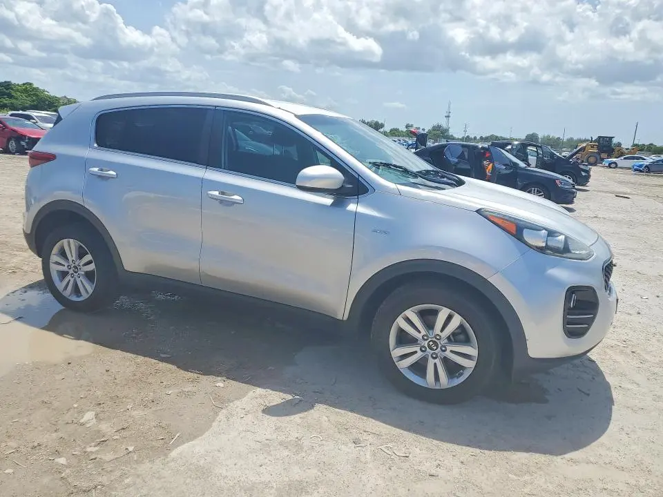 2018 KIA SPORTAGE LX  
