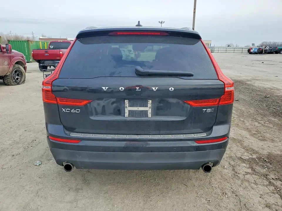 2019 VOLVO XC60 T5  