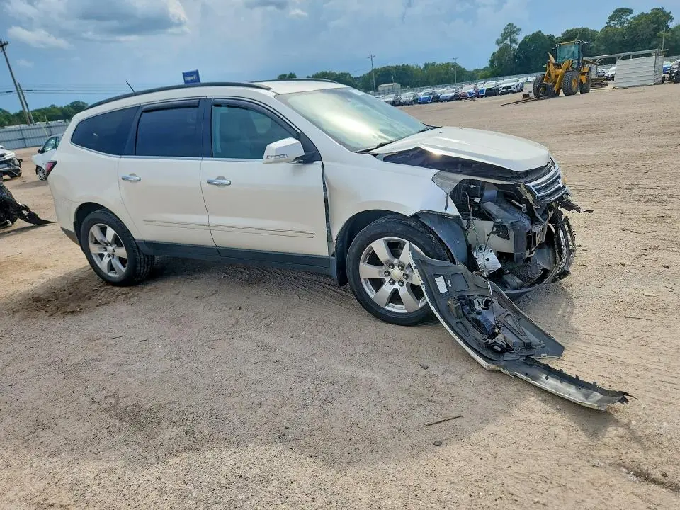 2015 CHEVROLET TRAVERSE LTZ  