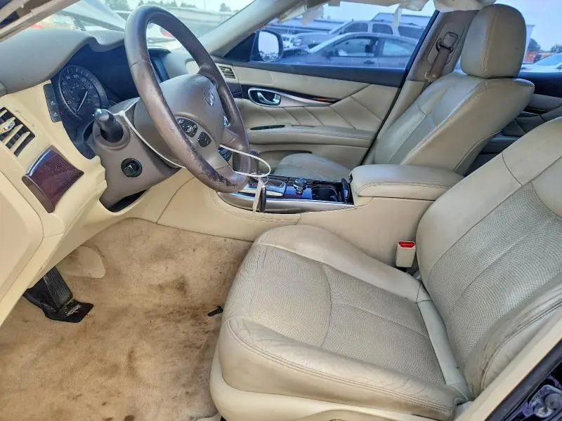 2018 INFINITI Q70 3.7 LUXE  