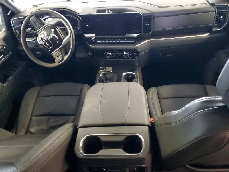 2025 GMC SIERRA K1500 SLT  