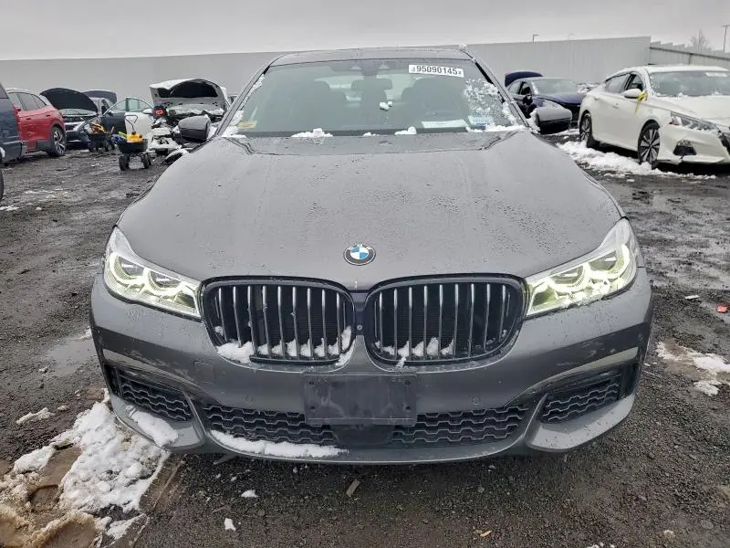 2017 BMW 750 XI  