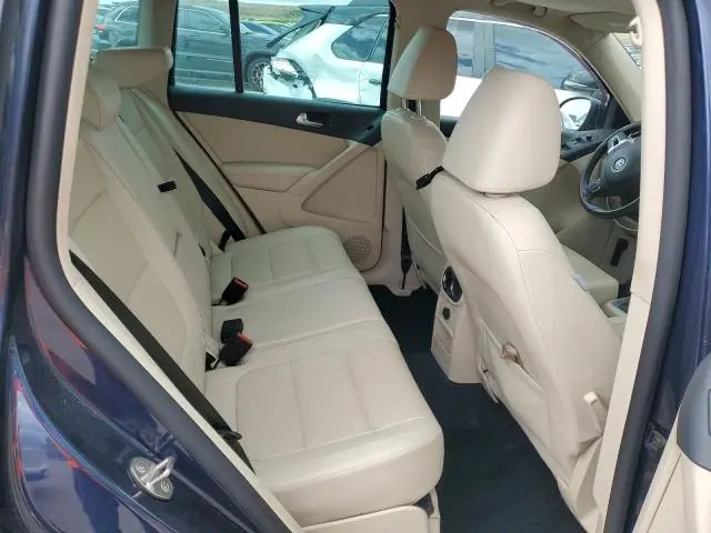 2014 VOLKSWAGEN TIGUAN S  
