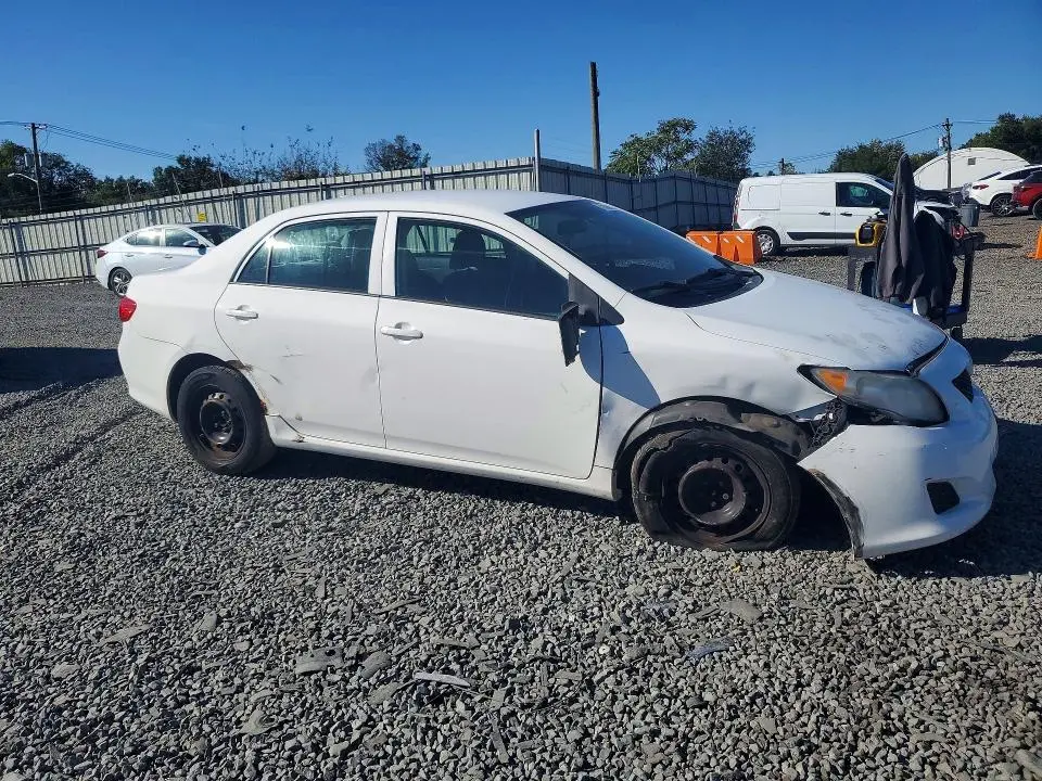 2010 TOYOTA COROLLA LE  