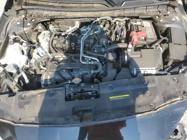 2025 NISSAN ALTIMA SV  