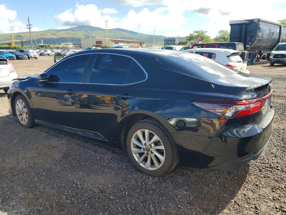 2022 TOYOTA CAMRY LE  