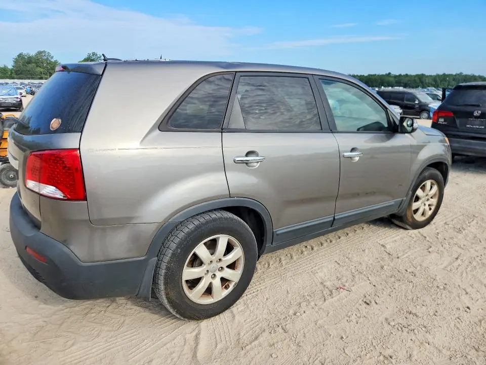 2012 KIA SORENTO LX  