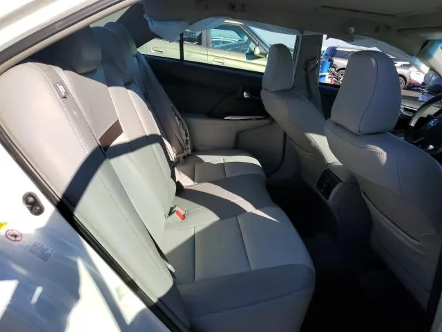 2014 TOYOTA CAMRY SE  