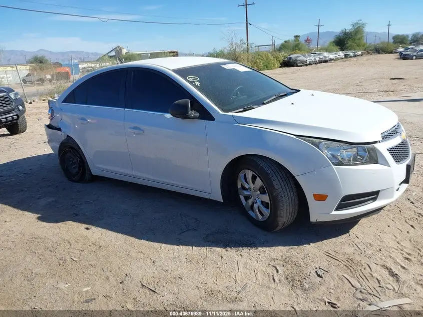 2012 CHEVROLET CRUZE LS