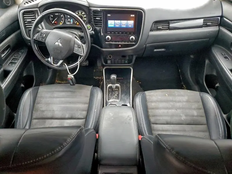 2020 MITSUBISHI OUTLANDER SE  