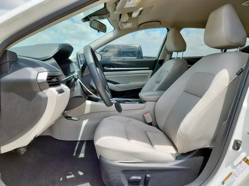 2022 NISSAN ALTIMA SV  