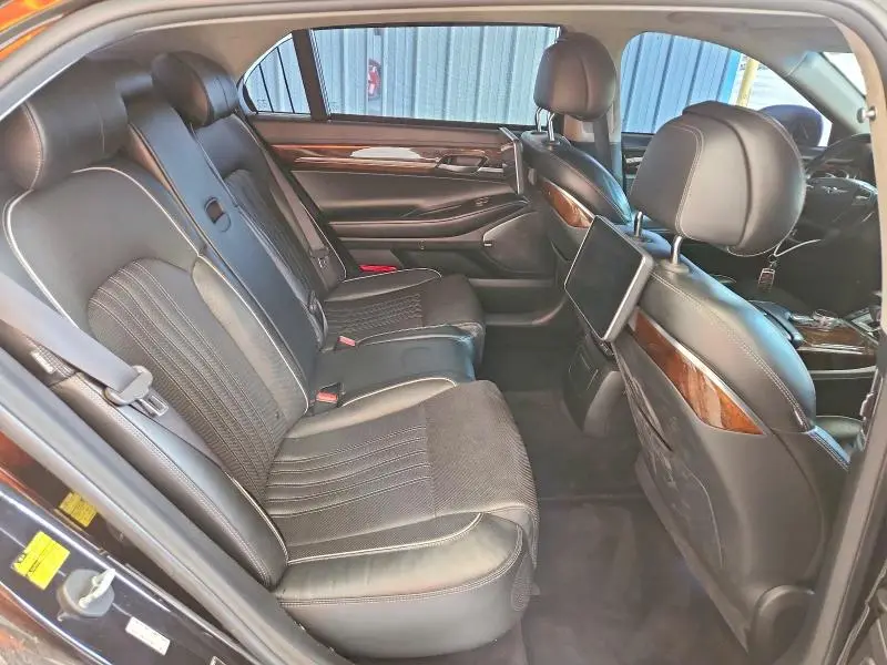 2018 GENESIS G90 ULTIMATE  