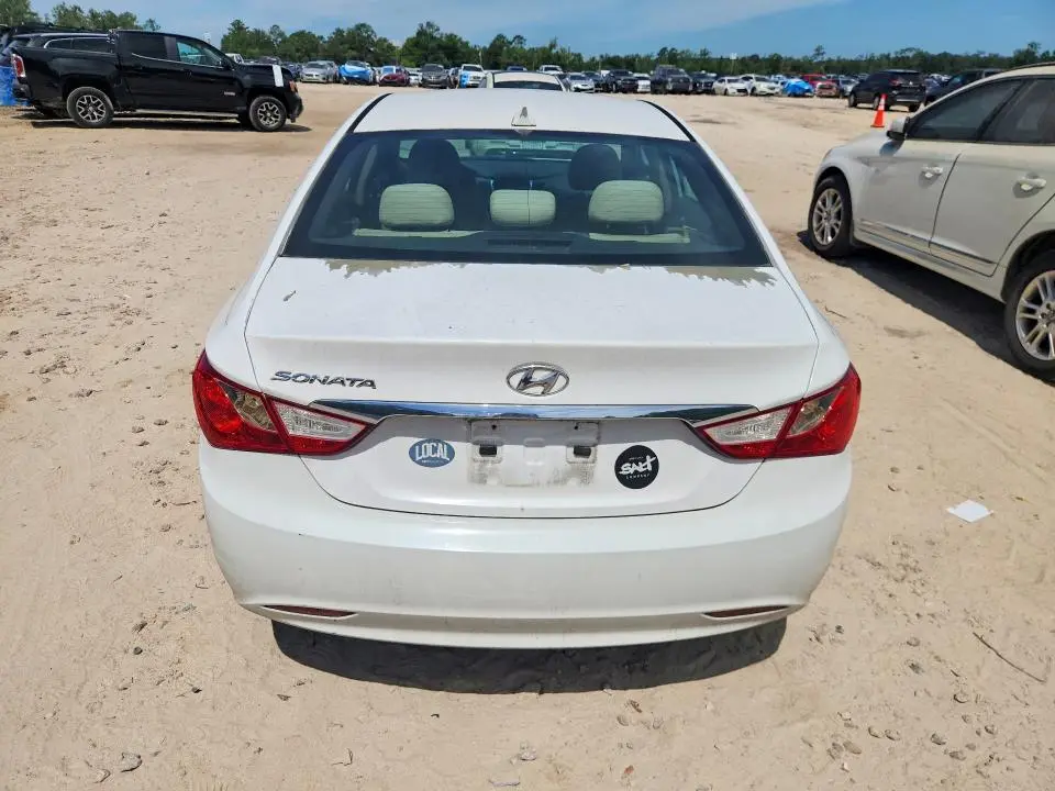 2013 HYUNDAI SONATA GLS  