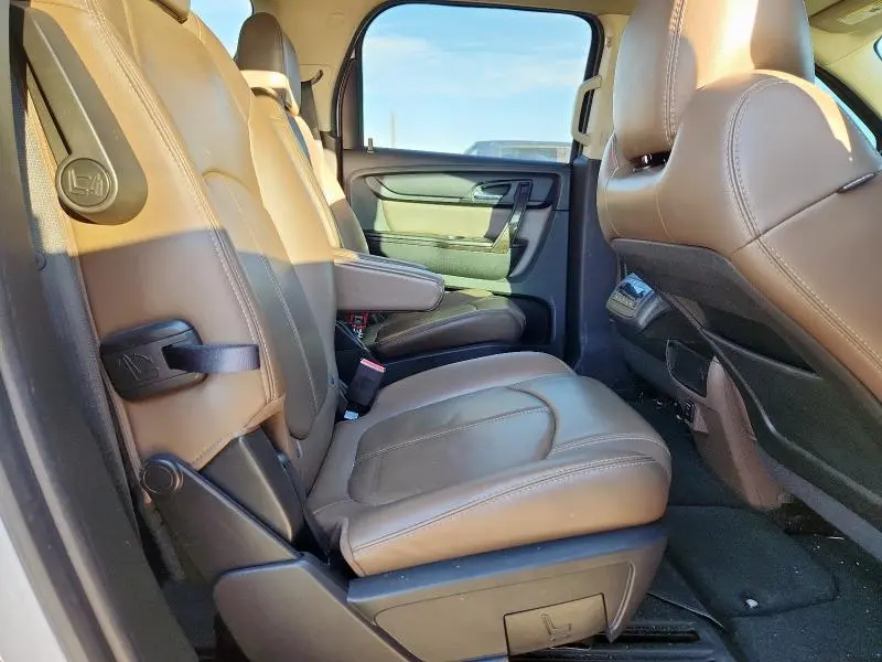 2016 GMC ACADIA SLT-1  