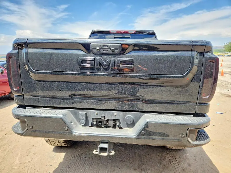 2022 GMC SIERRA K2500 DENALI  