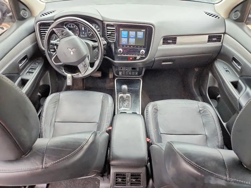 2020 MITSUBISHI OUTLANDER SE  
