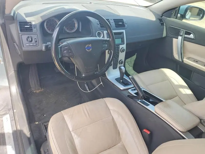 2011 VOLVO C70 T5  