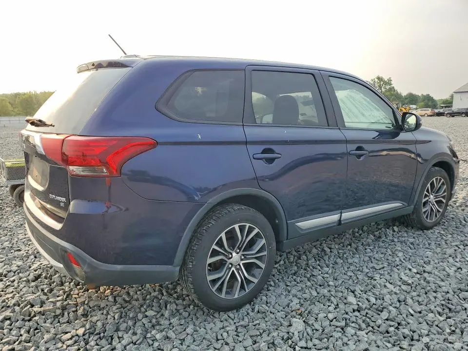 2016 MITSUBISHI OUTLANDER SE  