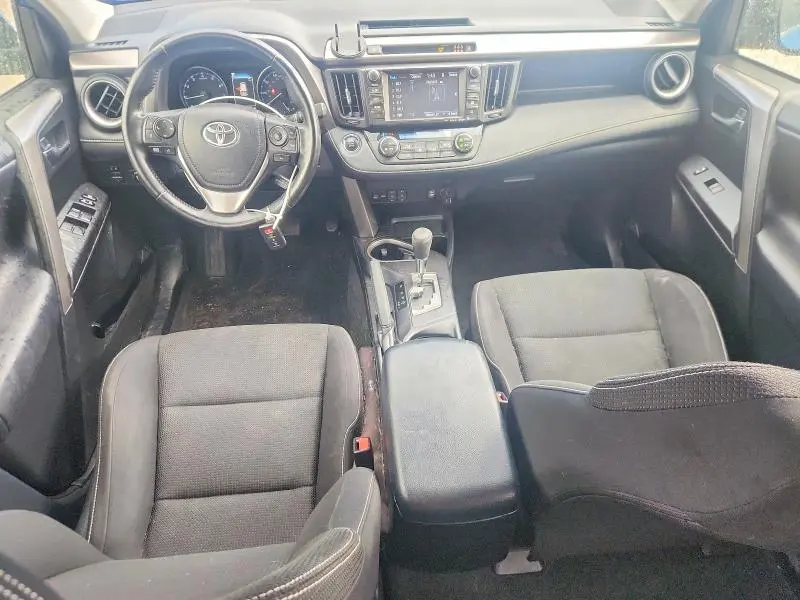 2018 TOYOTA RAV4 XLE  