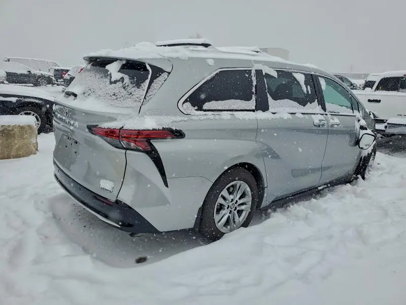 2024 TOYOTA SIENNA LIMITED  
