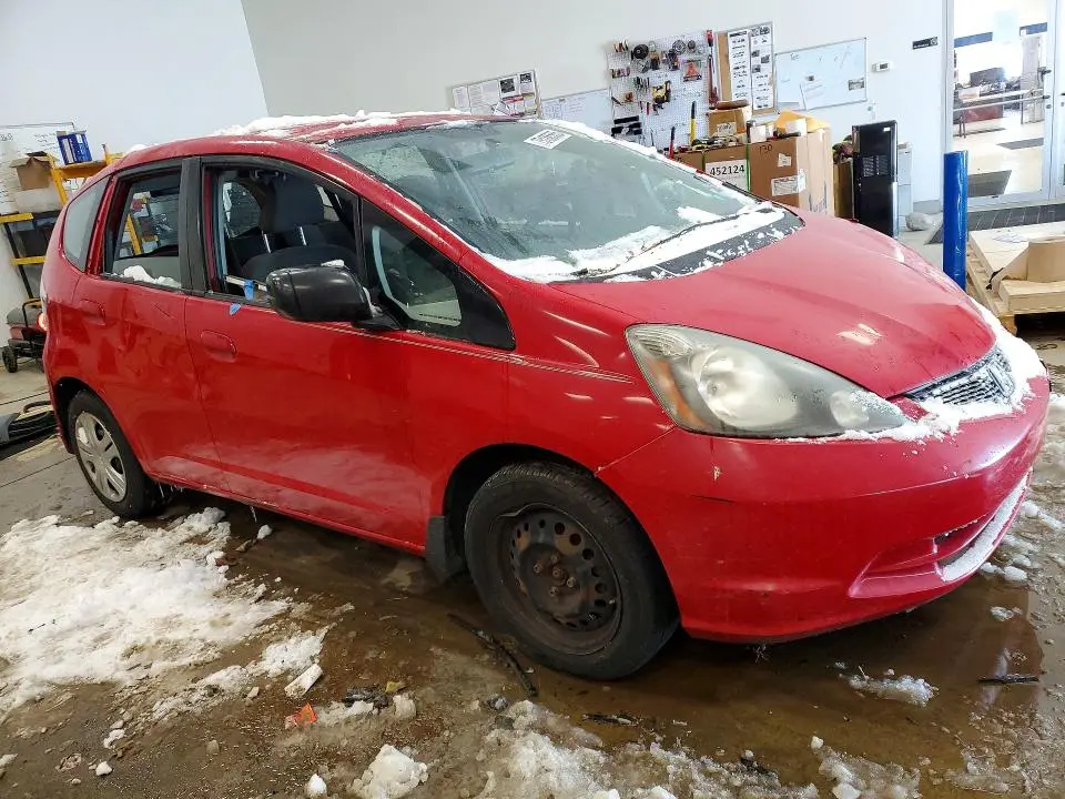 2011 HONDA FIT   
