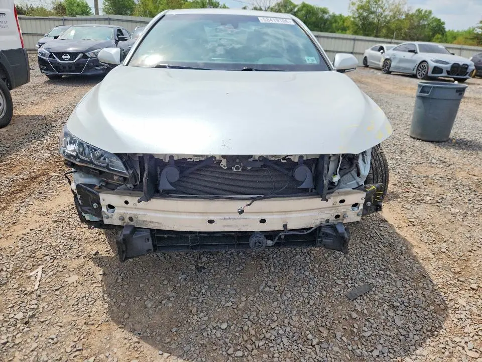 2021 TOYOTA AVALON XLE  