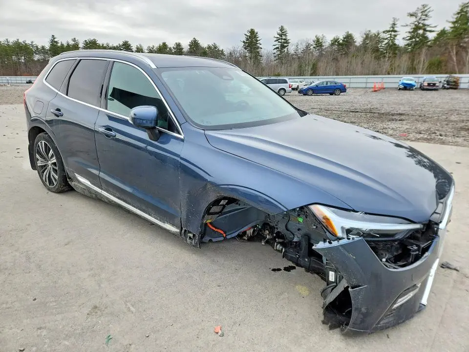 2022 VOLVO XC60 T8 RECHARGE INSCRIPTION  
