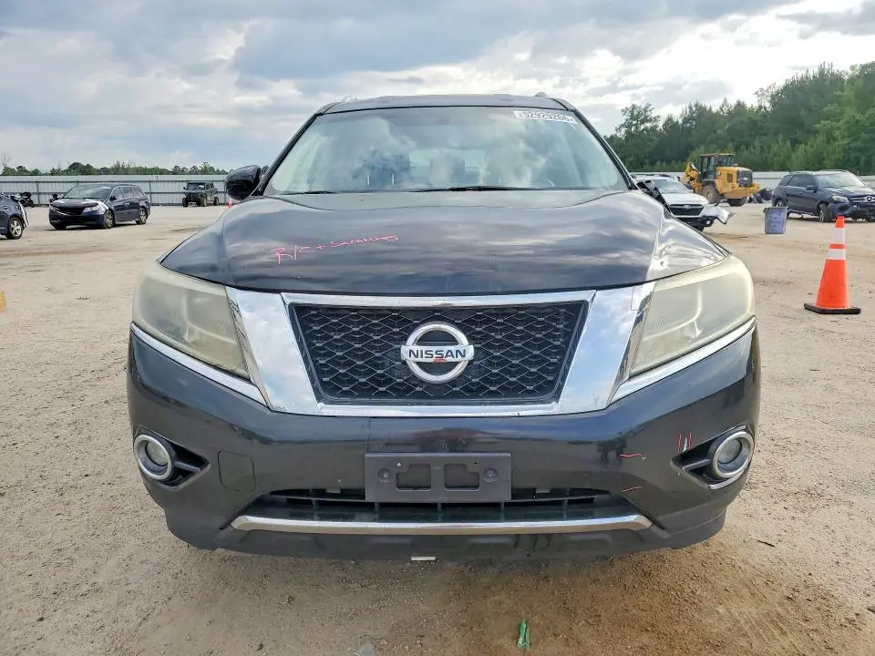2015 NISSAN PATHFINDER SV  