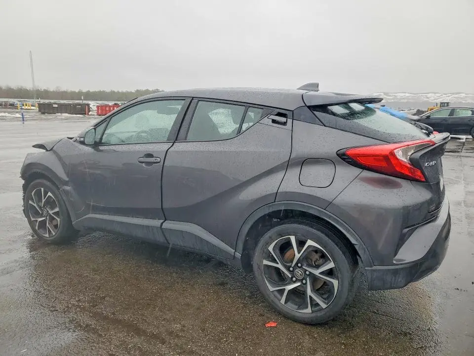 2019 TOYOTA C-HR XLE  
