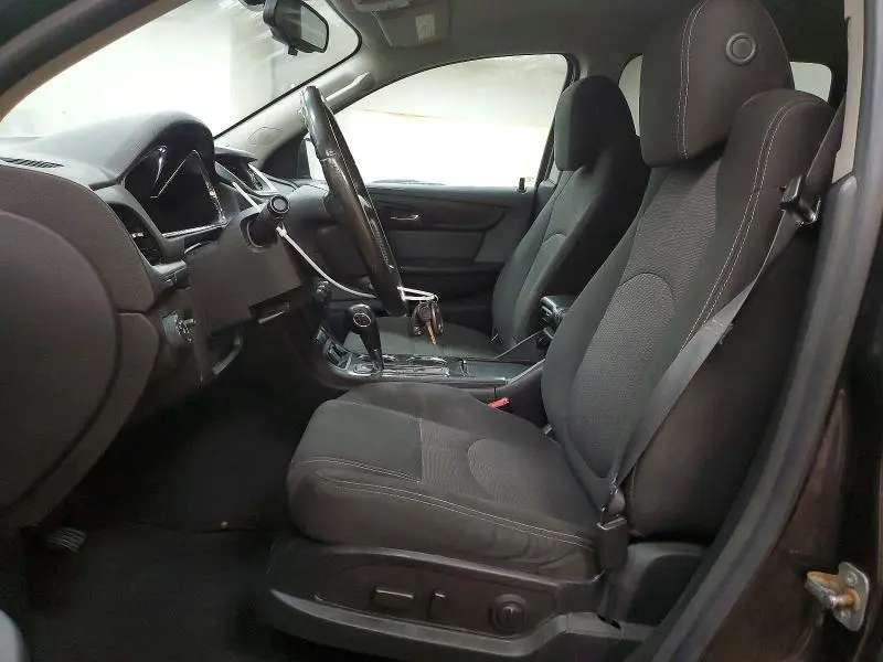 2017 CHEVROLET TRAVERSE LT  