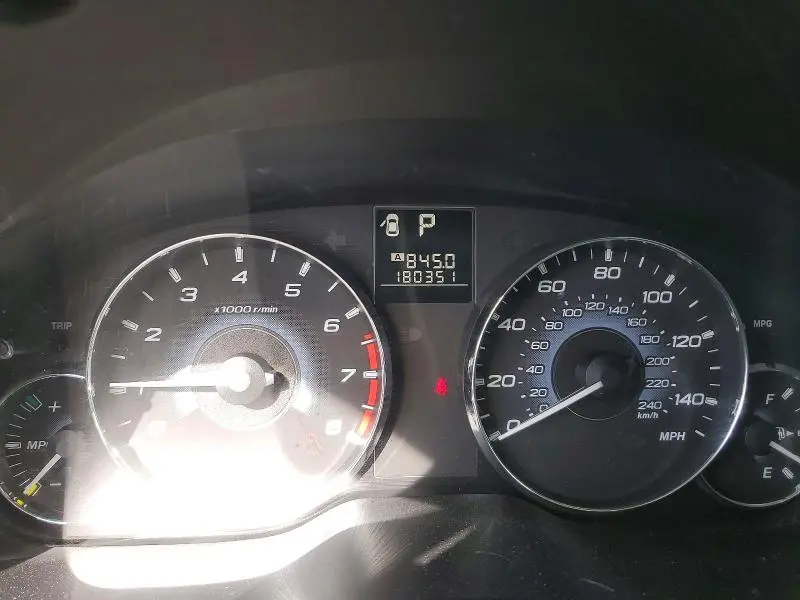 2010 SUBARU OUTBACK 2.5I PREMIUM  