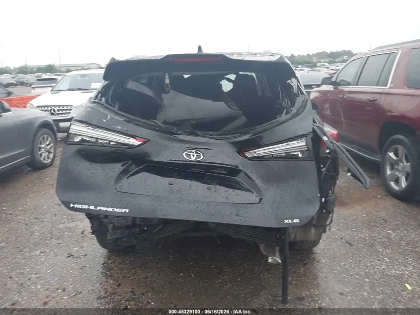 2023 TOYOTA HIGHLANDER XLE