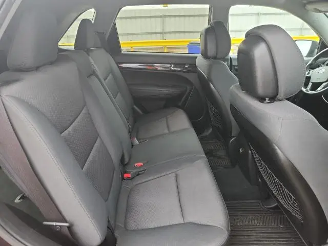 2012 KIA SORENTO LX  