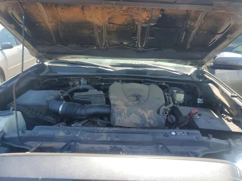 2017 TOYOTA TACOMA SR5 V6  