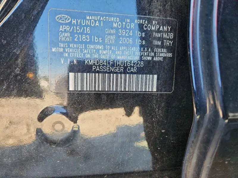 2017 HYUNDAI ELANTRA LIMITED  