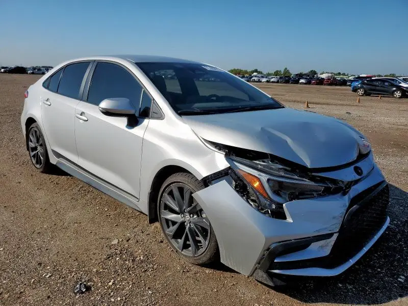 2024 TOYOTA COROLLA SE  