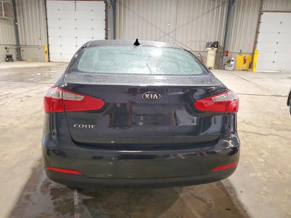 2015 KIA FORTE LX  