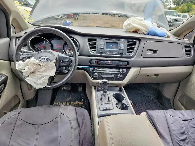 2016 KIA SEDONA LX  